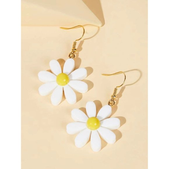 Pretty Daisy Earrings Bohemian Large Katy Perry Style Summer Flower Earrings - Picture 2 of 3